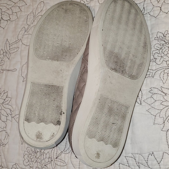 Steve Madden - Picture 5 of 6